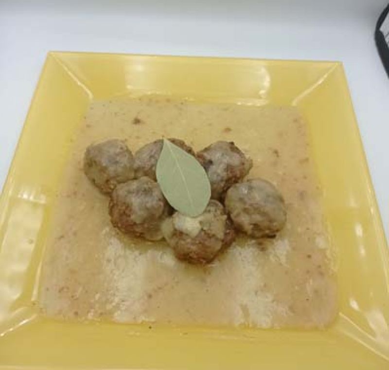 albondigas salsa verde2